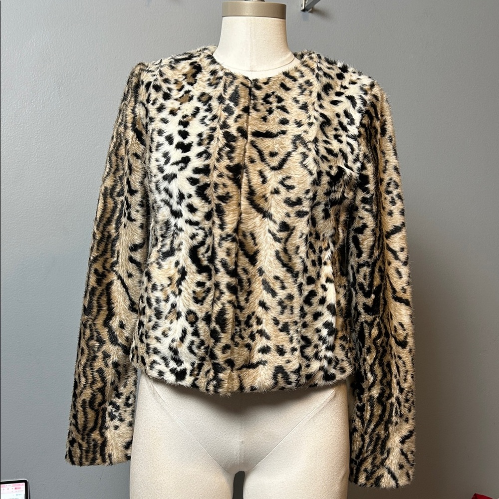 Express Animal Print Teddy Jacket Short with long sleeves hook buttons S